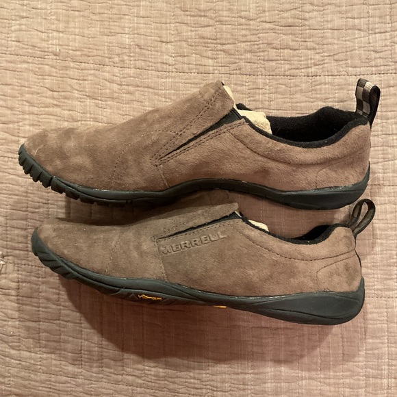 Shoes - Picture 2 of 3